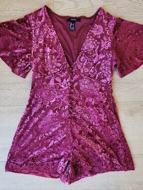 Forever 21 Red Romper Shorts V-neck Celvet Design Small Burgundy Wine Dark Pink
